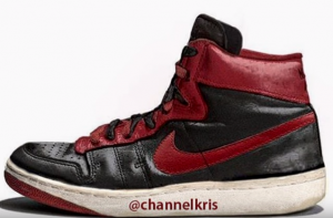 air ships black red 2 not Air jordan 1