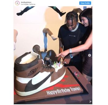 Kylie Jenner Gave Travis Scott a Birthday Cake of His Air Jordan 1 Collab