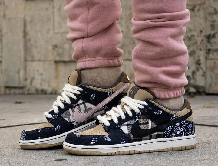Nike sb dunk on 2024 feet