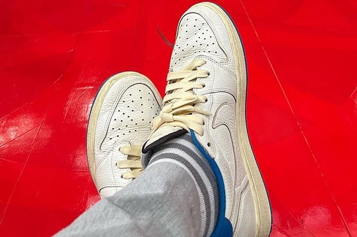 Unreleased Sneakers NSB - Fragment Travis Jordan 1 White